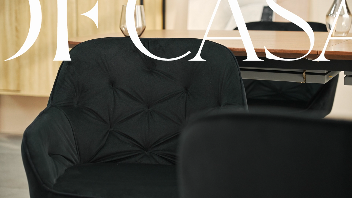 Fabric Chairs: Year-Round Comfort and Style!