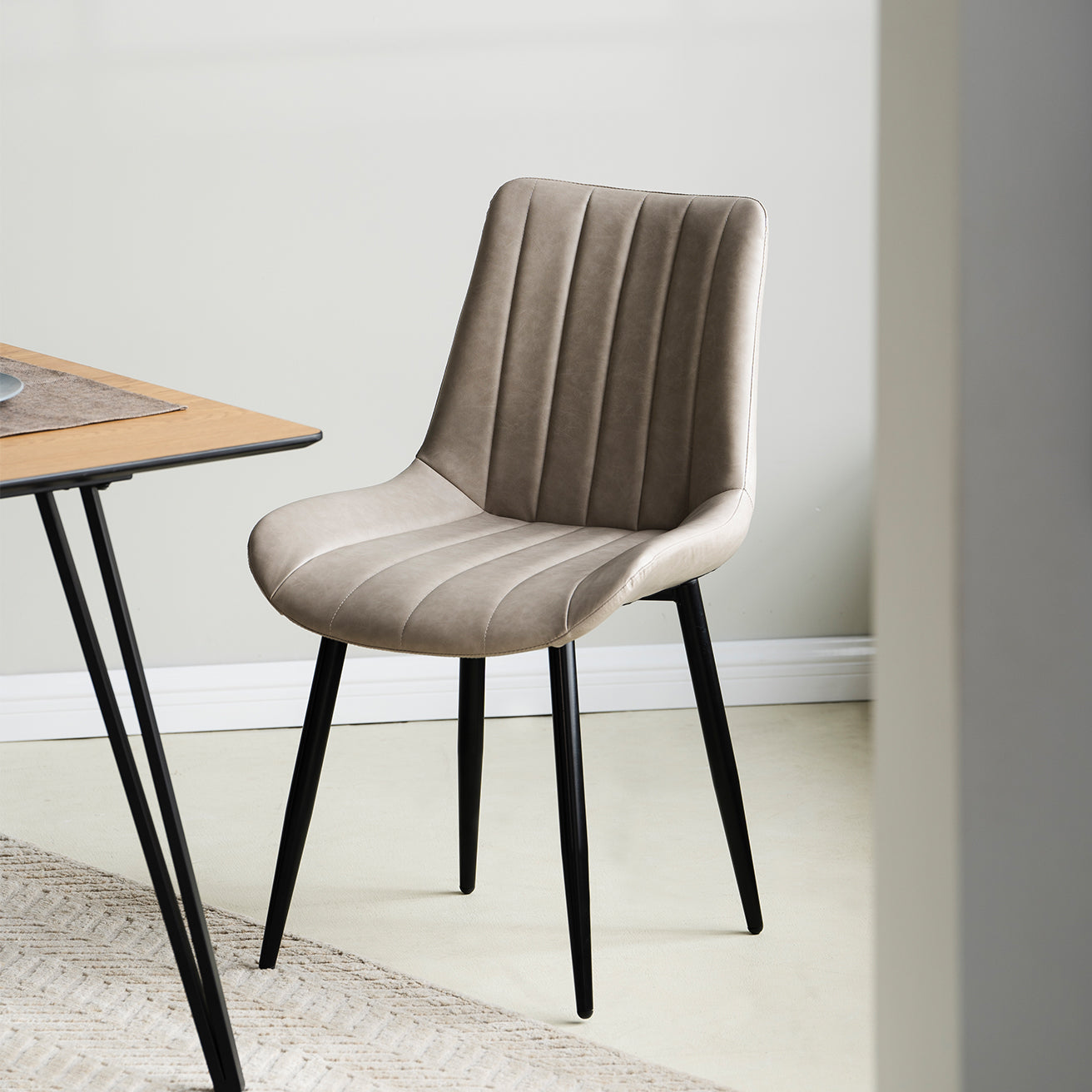 Jarvis UDC8124 Velvet Dining Chair – Plush Diamond-Tufted Back & Sturdy Metal Legs Soft Velvet Fabric & Diamond Stitching Detail – Jarvis UDC8124 Chair for a Luxurious Look