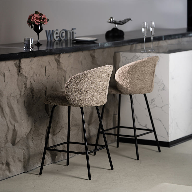 Upgrade your kitchen island with OFCASA Yasin Boucle Bar Stools. Plush boucle upholstery and sturdy metal frame for cosy, stylish UK seating.