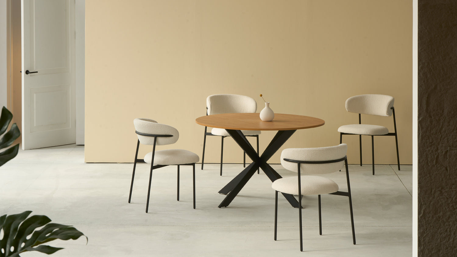 Dining Sets That Define Instant Style!