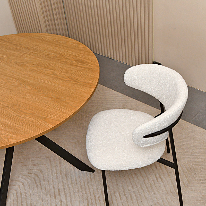 Discover the OFCASA Tilly Round Dining Table. 120 cm wood-effect melamine top, sturdy metal X-legs, and easy assembly—perfect for table and 4 dining chairs in modern UK homes.